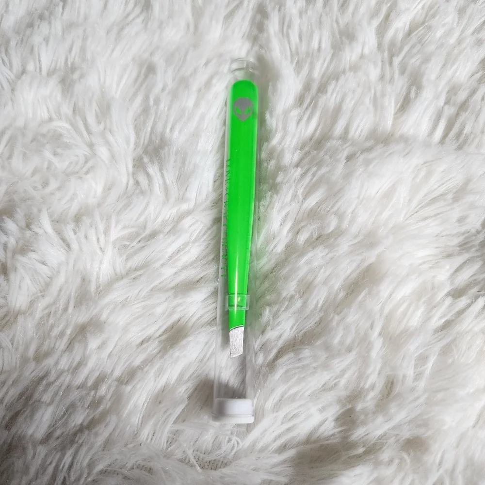 Love+Craft+Beauty bright green alien slanted tweezers brand new in package